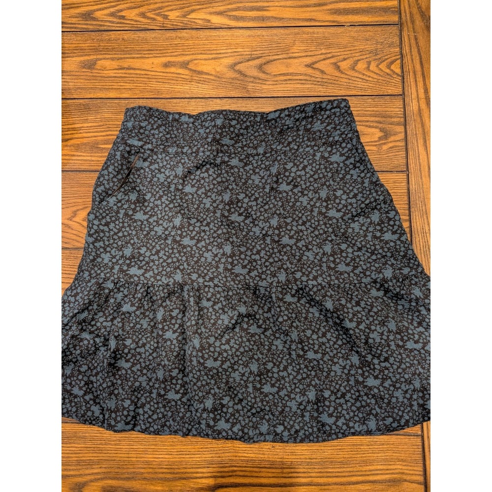 H&M Womens Mini Skirt Smocked Size 4 Black And Blue